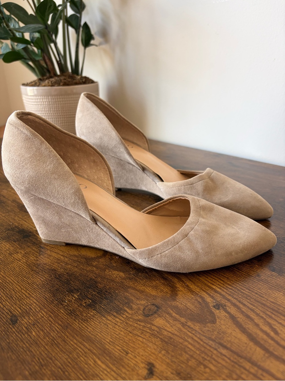 Franco Sarto Fenway Taupe Suede D'Orsay Wedges Pumps - Size 8